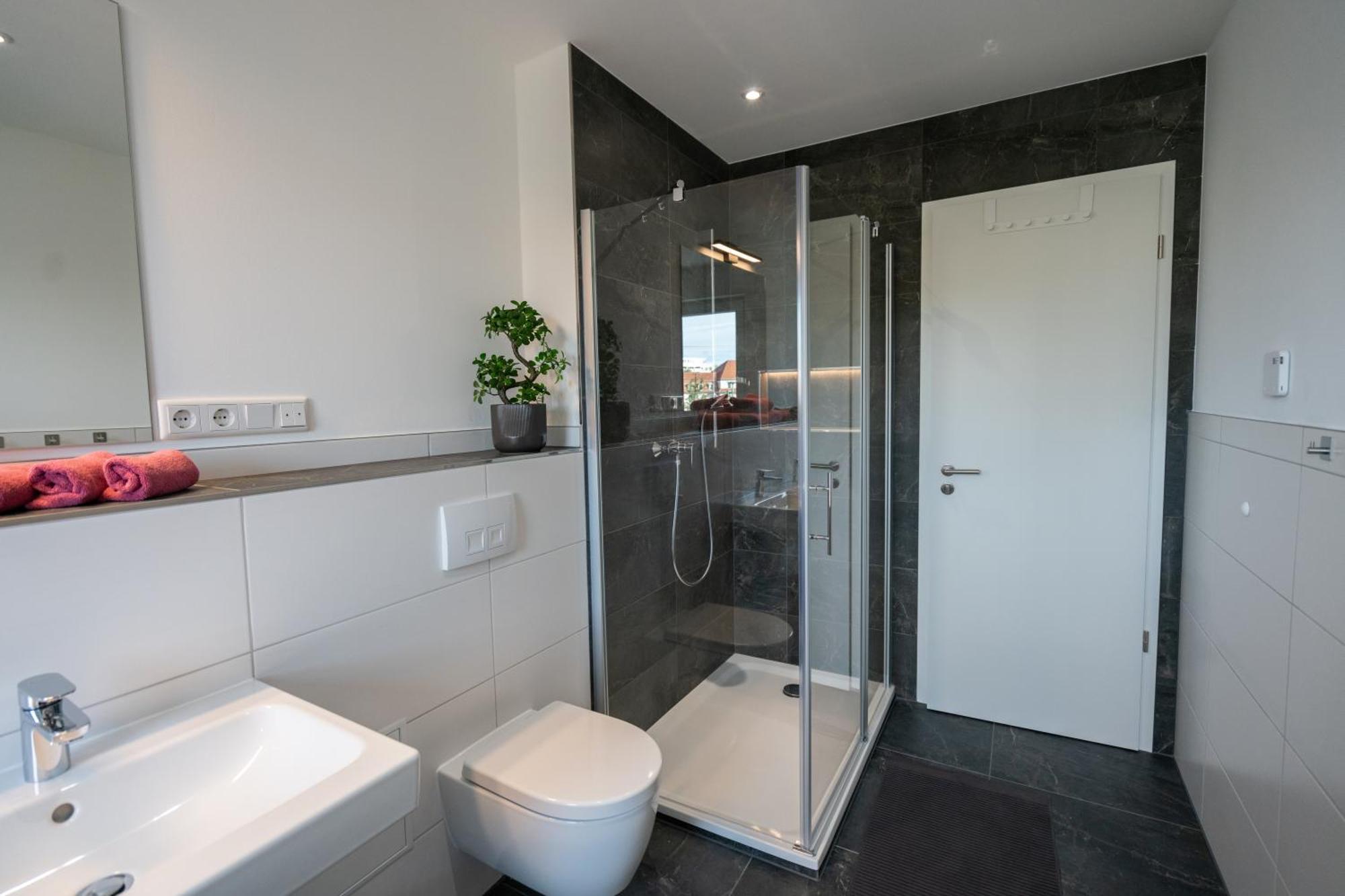 Cozy City Dream Apartment Mit Terrasse Und Parkplatz - 90M² Dresden Buitenkant foto